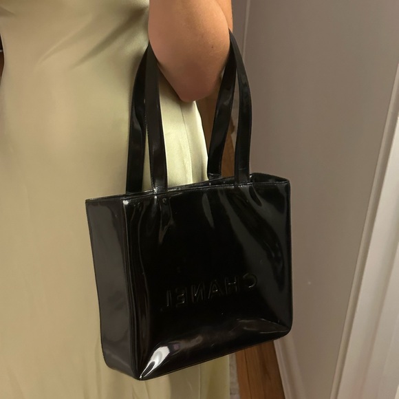 Extremely rare, vintage, black pattern, leather Chanel bag - Picture 10 of 10